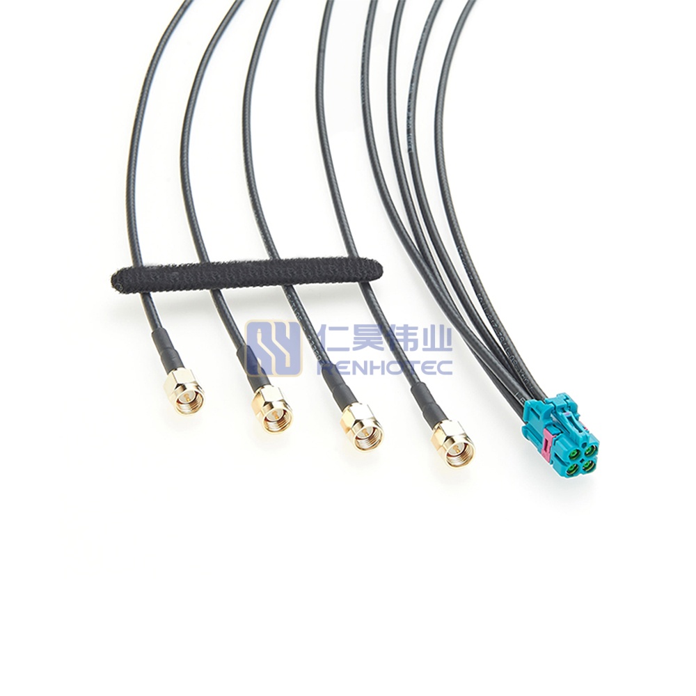 4 in 1 MATE-AX Jack to 4 x SMA Plug Cable - RHT-605-20814 - Image 2